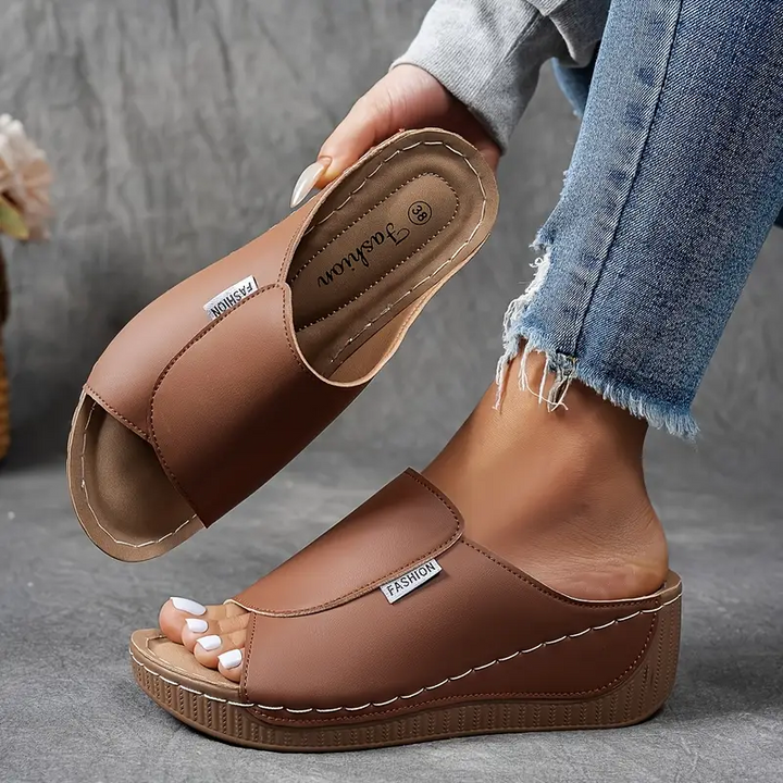 Harriet™ Comfort Slides