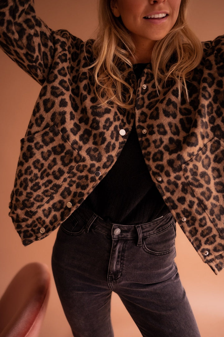 Feraluxe™ Leopard Shacket